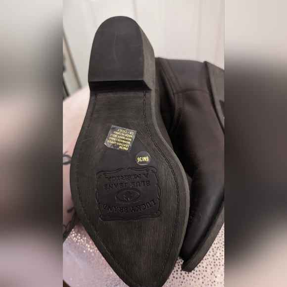 Lucky Brand brown ankle cowboy boots Womens 6 NWOT - Picture 2 of 11